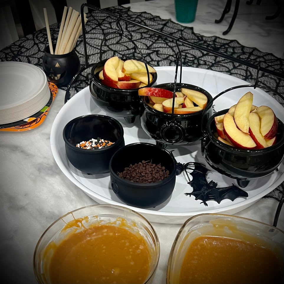 serving set :: cauldrons