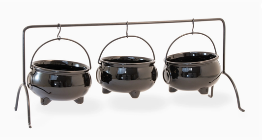 serving set :: cauldrons